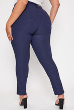 Load image into Gallery viewer, It&#39;s All Me Hyperstretch Jeans - PLUS
